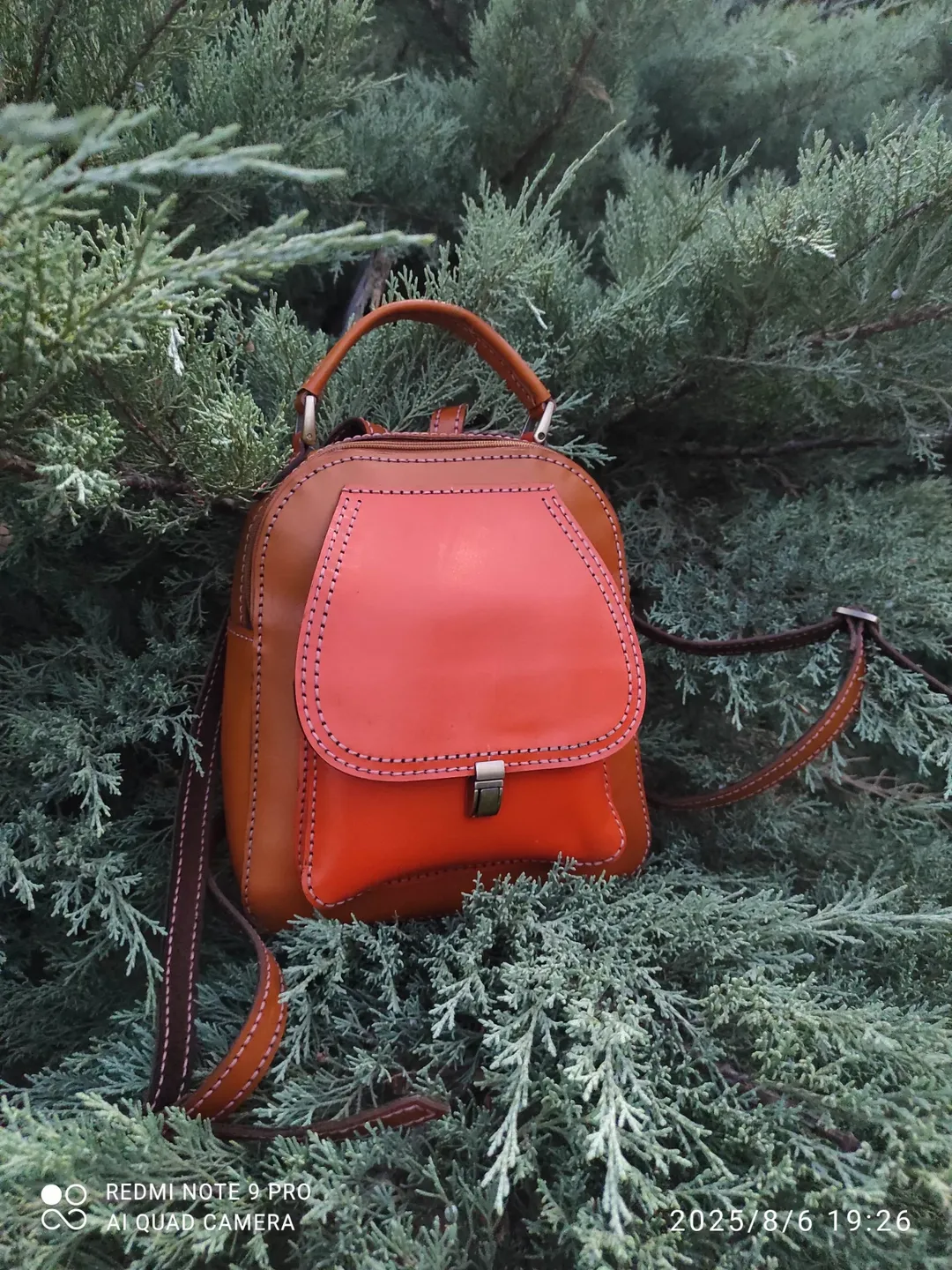 کوله پشتی چرم دستدوز